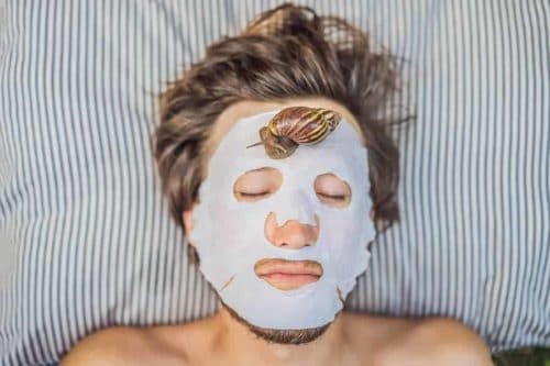 Use a face mask to exfoliate Use a face mask to exfoliate your beard and skin.