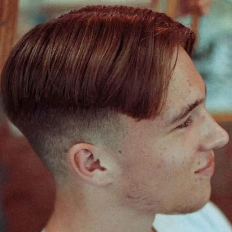 Mid Fade Middle Part